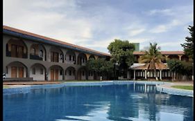 Hotel Camelinas 4*